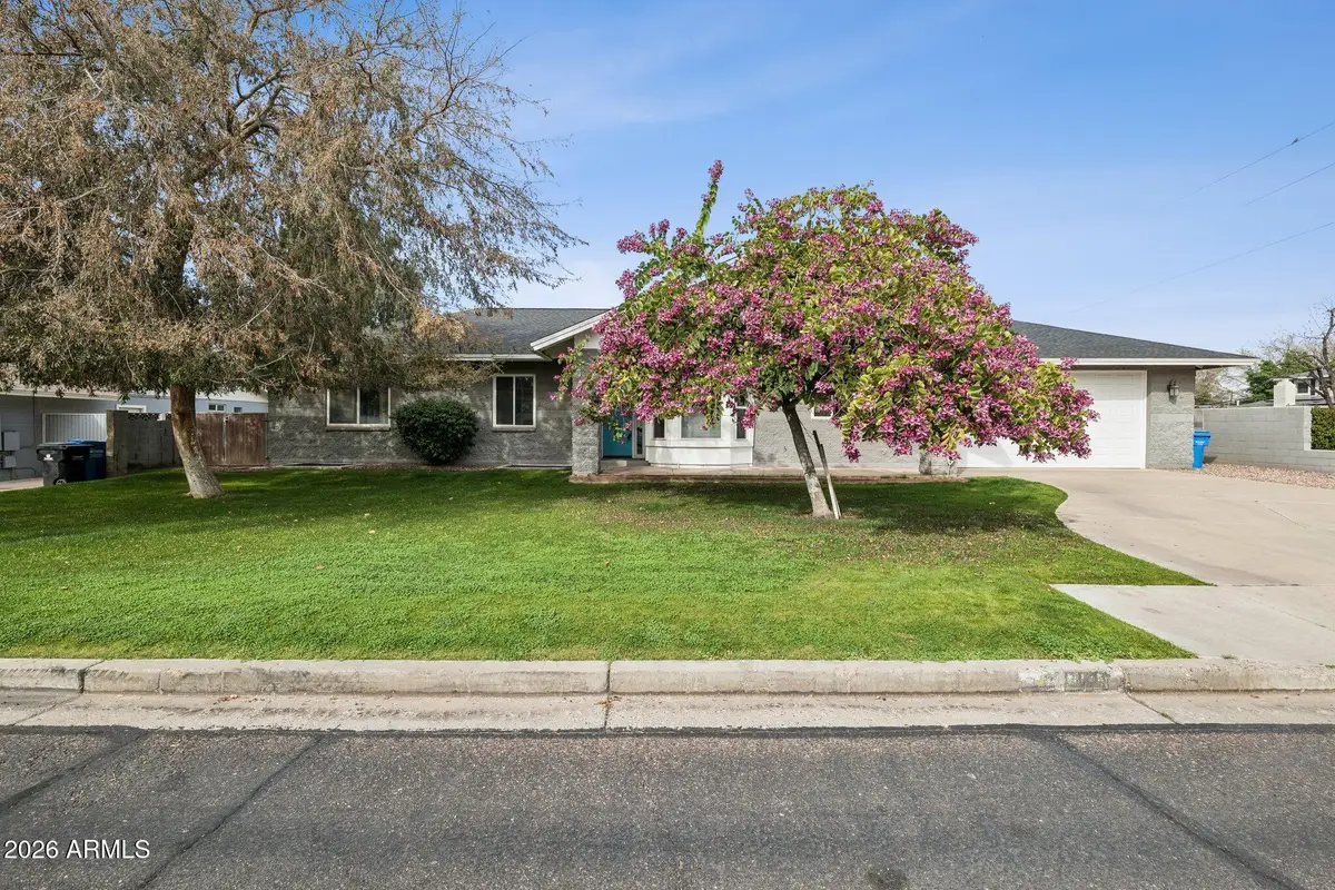 702 W Why Worry Lane, Phoenix, AZ 85021 - #1