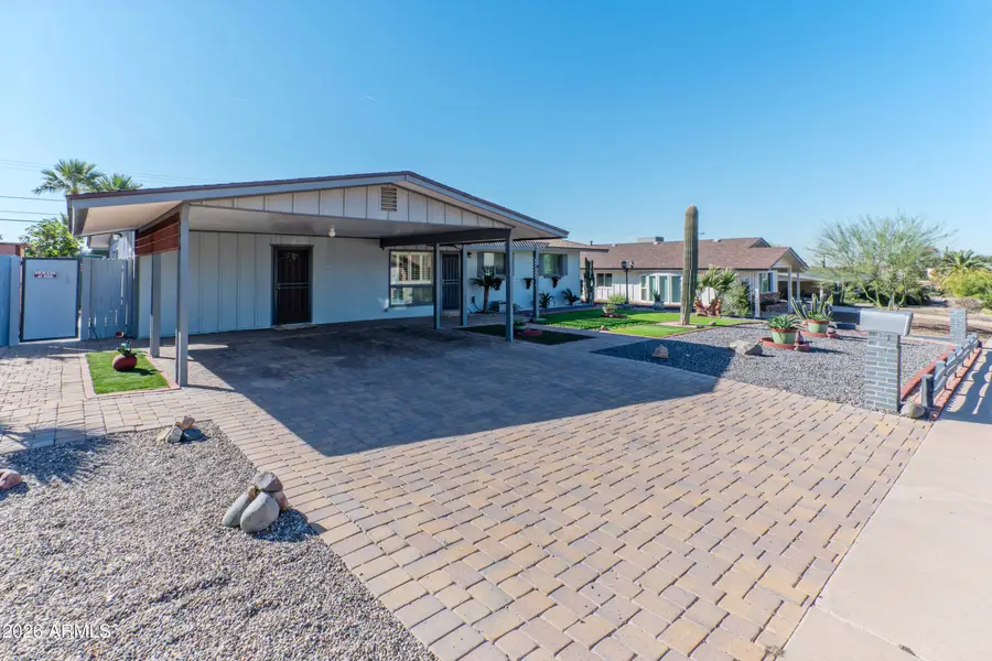 1317 E Lawrence Lane, Phoenix, AZ 85020 - #2