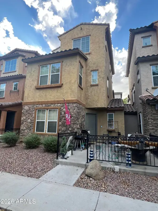 2016 N 78th Avenue, Phoenix, AZ 85035