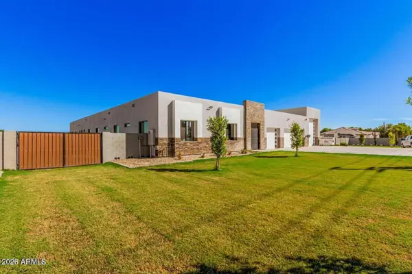 6521 N Citrus Road, Waddell, AZ 85355