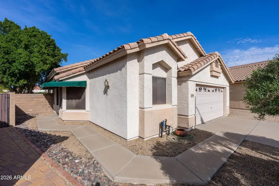 8746 W Lisbon Lane, Peoria, AZ 85381 - #2
