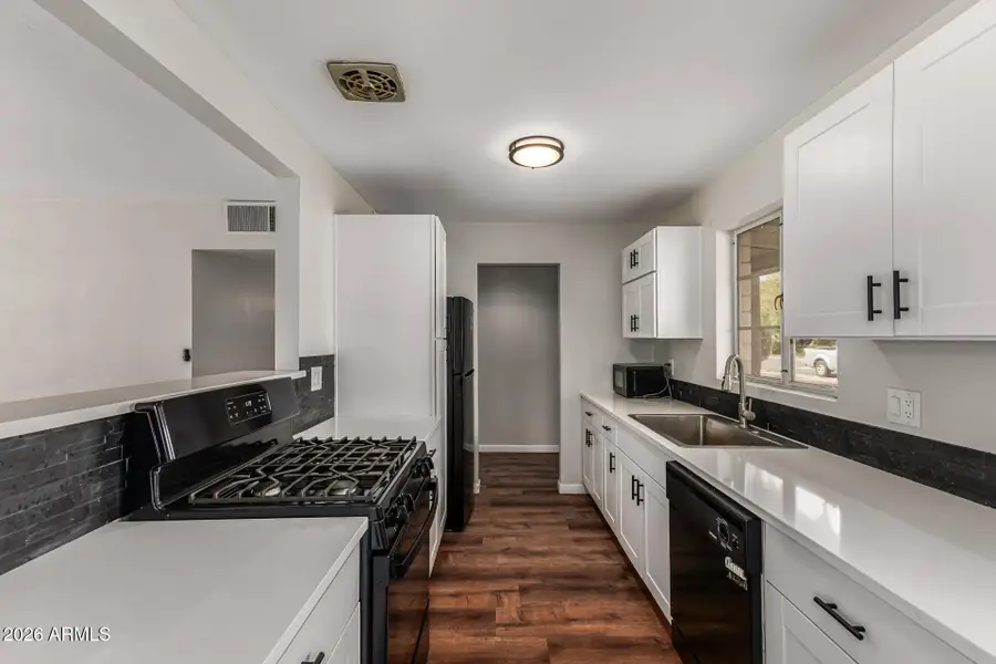 611 E Encanto Drive, Tempe, AZ 85281 - #2