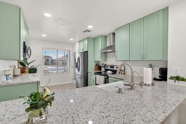 10830 W Louise Drive, Peoria, AZ 85373