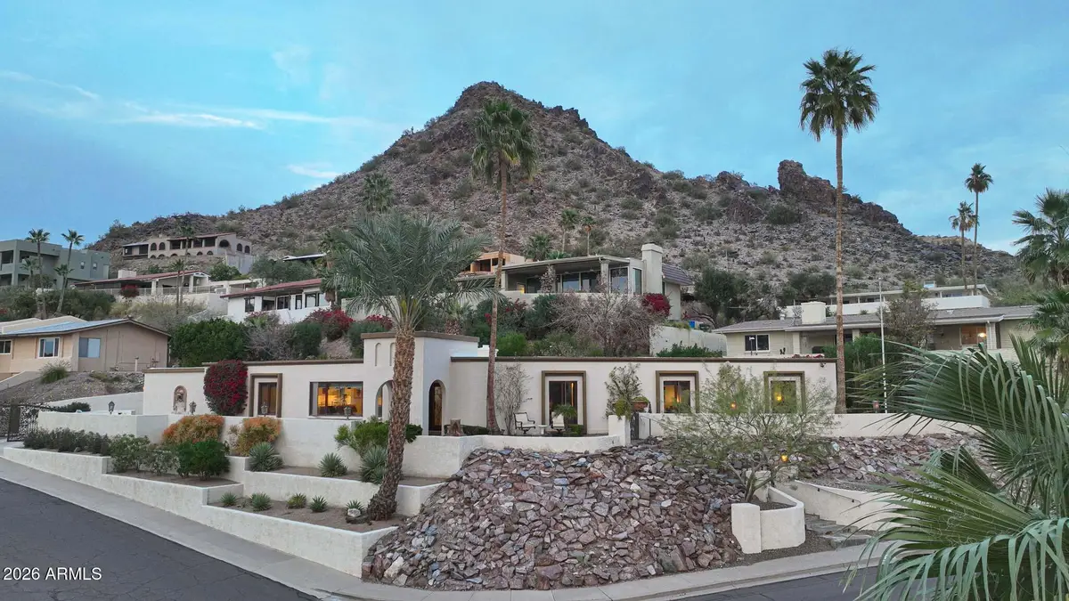 2320 E Lincoln Way, Phoenix, AZ 85020 - #1