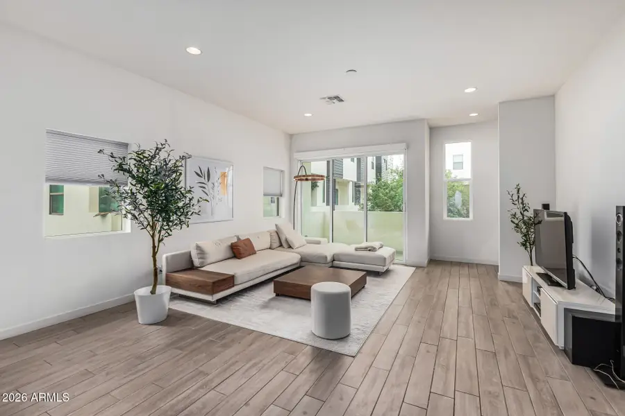 325 E Coronado Road #13, Phoenix, AZ 85004 - #3