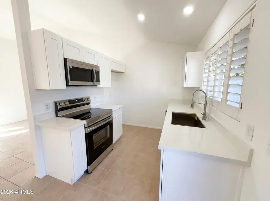 3035 W Ross Avenue, Phoenix, AZ 85027 - #2