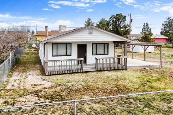 20102 E Antelope Road, Mayer, AZ 86333