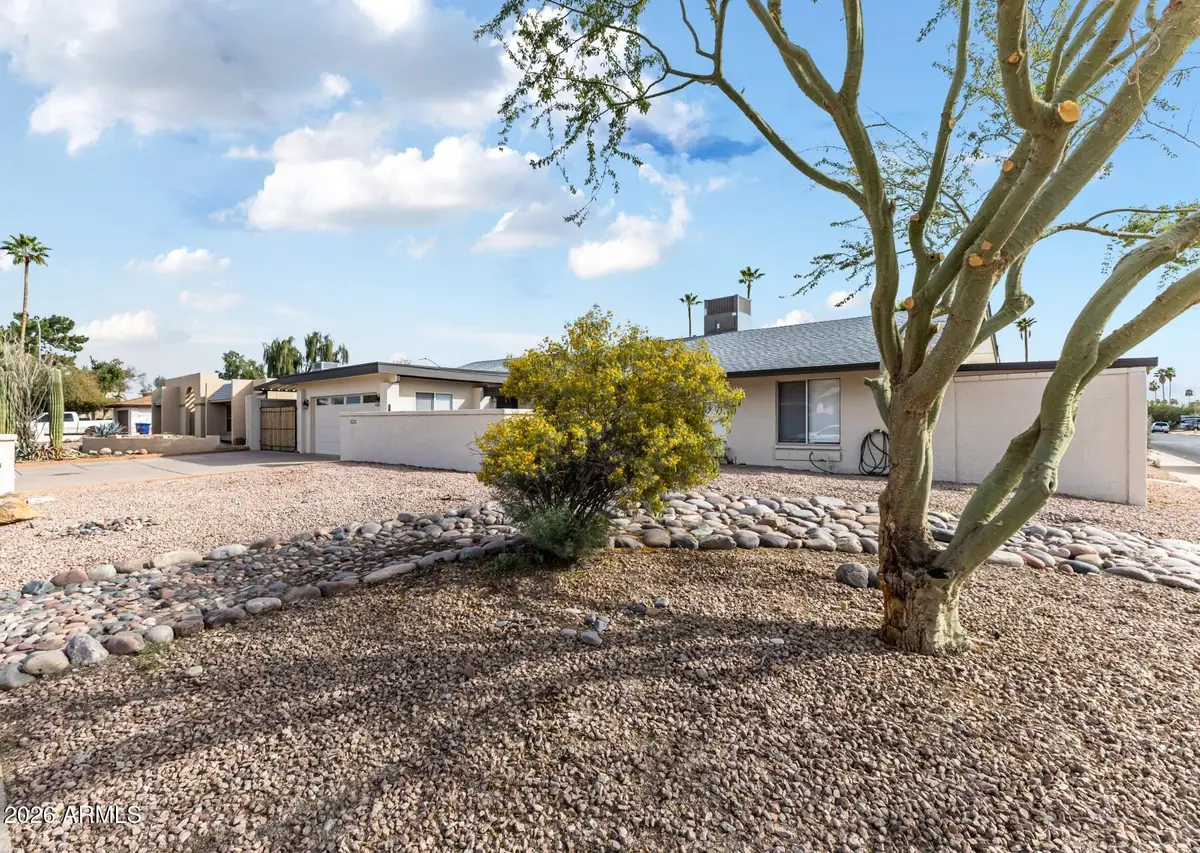 823 W Isabella Avenue, Mesa, AZ 85210 - #1