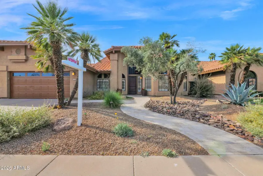 518 S Lagoon Drive, Gilbert, AZ 85233 - #2