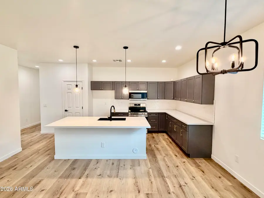 721 W Ocotillo Street, Casa Grande, AZ 85122 - #2