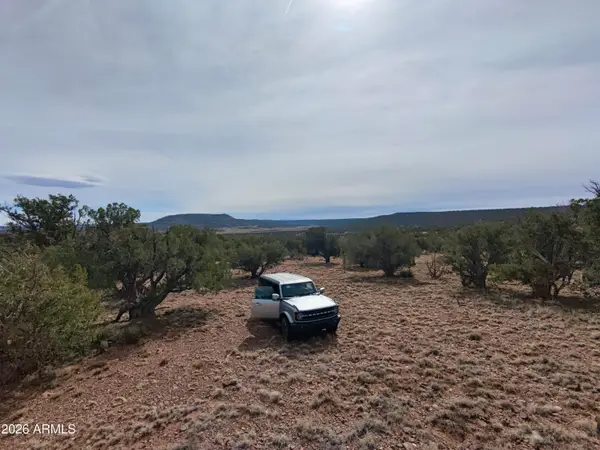 86 N N8433 -- #416, Concho, AZ 85924