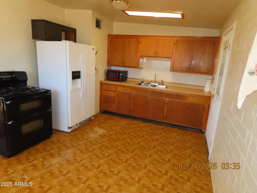 233 W Berridge Drive, Sierra Vista, AZ 85635 - #3