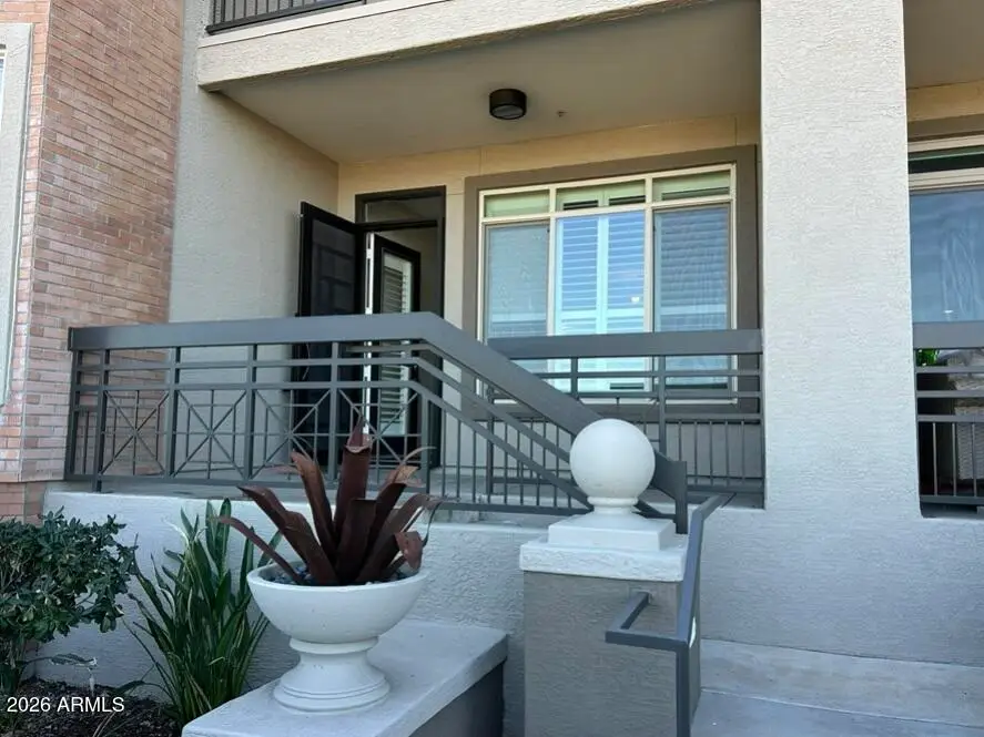 425 W Rio Salado Parkway #112, Tempe, AZ 85281 - #2