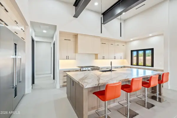 1320 E Sagebrush Drive, Phoenix, AZ 85085