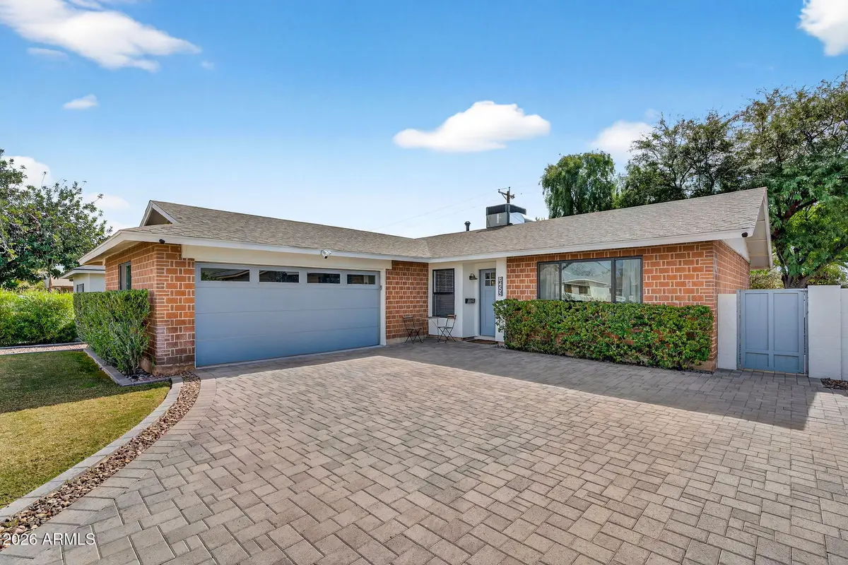 8455 E Vista Drive, Scottsdale, AZ 85250 - #1