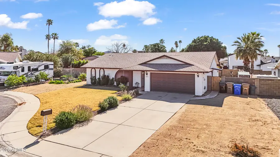 3651 W Aire Libre Avenue, Phoenix, AZ 85053 - #3