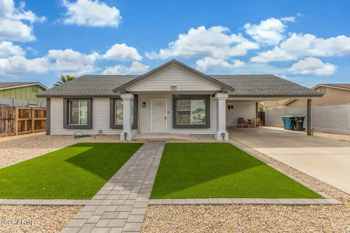 6945 W Merrell Street, Phoenix, AZ 85033 - #1