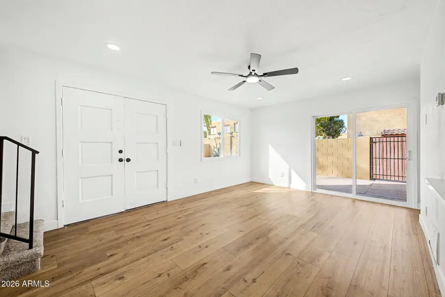 948 S Alma School Road #8, Mesa, AZ 85210 - #2