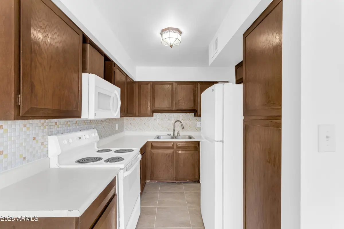 2221 W Farmdale Avenue #17, Mesa, AZ 85202 - #1