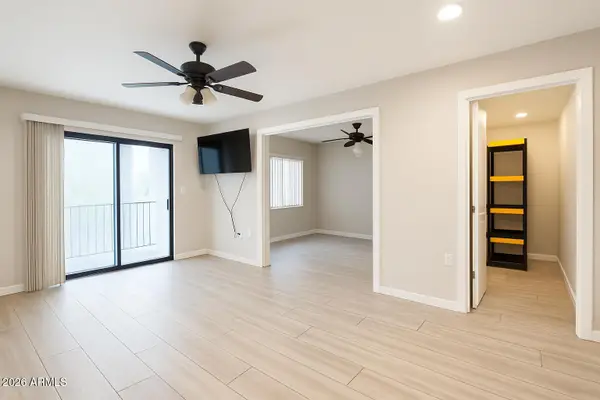 3033 E Devonshire Avenue #1009, Phoenix, AZ 85016