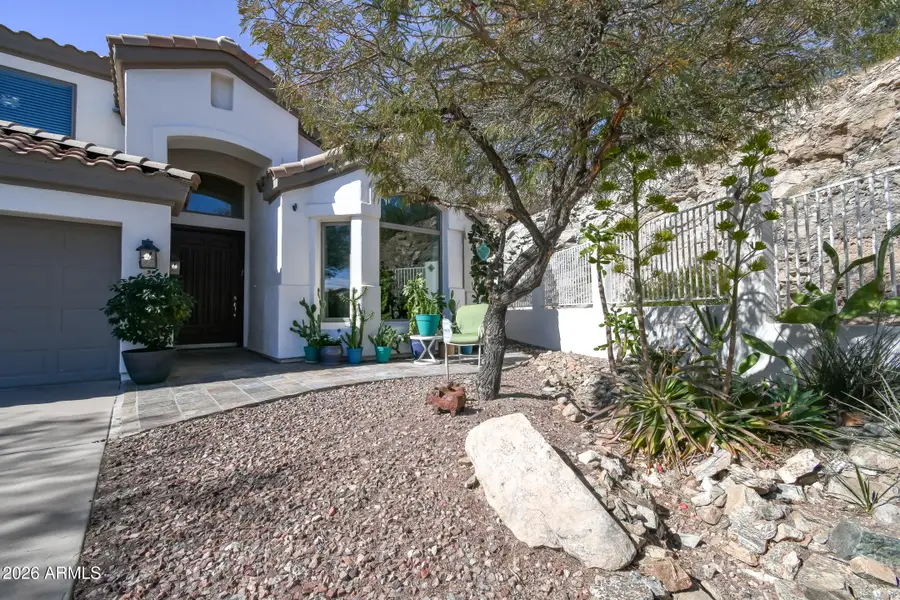 519 E Hiddenview Drive, Phoenix, AZ 85048 - #3