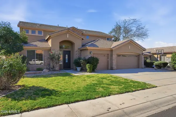 857 E Carla Vista Drive, Gilbert, AZ 85295