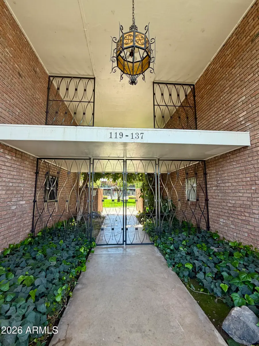 129 E Palm Lane #A, Phoenix, AZ 85004 - #3