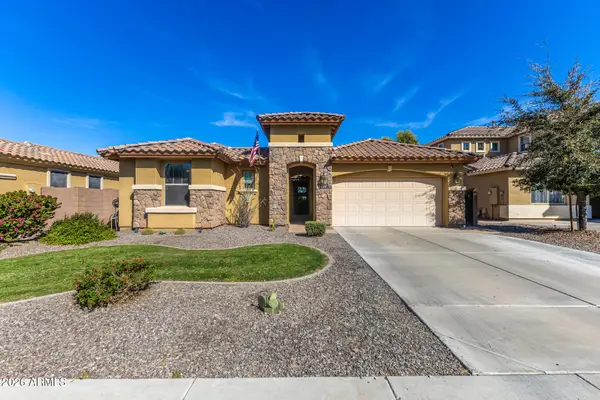 590 E Raven Court, Gilbert, AZ 85297