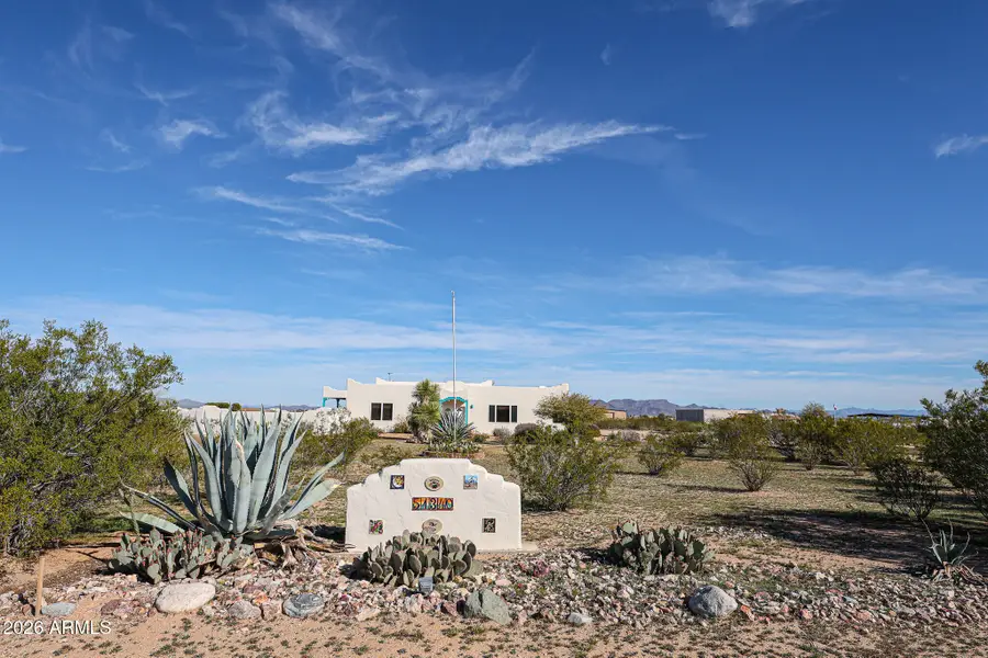 51340 W Iver Road, Aguila, AZ 85320 - #3