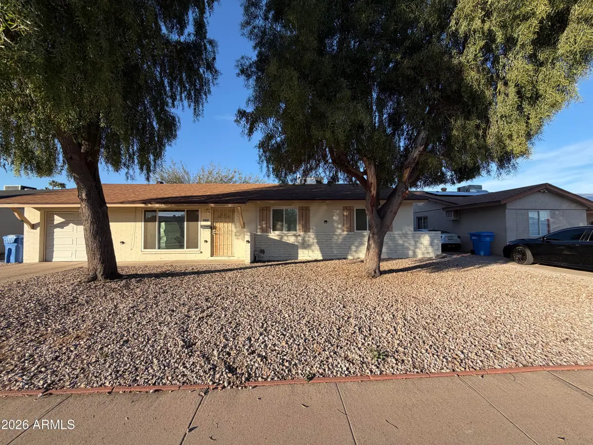 2514 W Larkspur Drive, Phoenix, AZ 85029 - #1