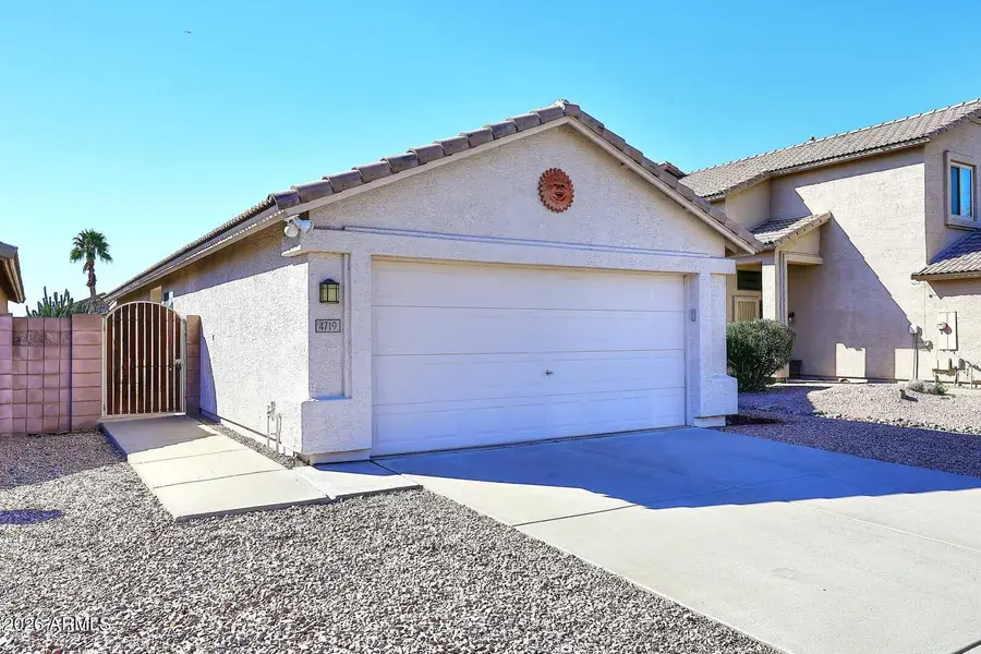 4719 E Amberwood Drive, Phoenix, AZ 85048 - #2