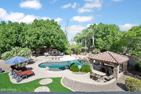 7282 W Soft Wind Drive, Peoria, AZ 85383