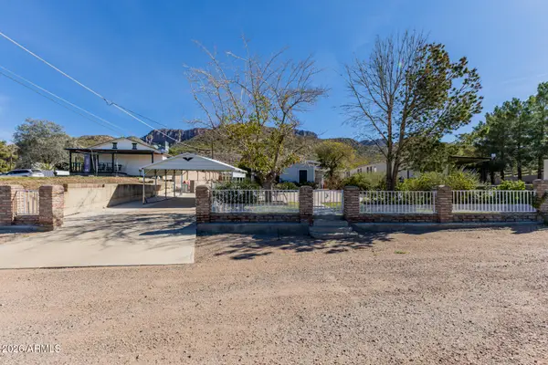 94 W Arnett Drive, Superior, AZ 85173