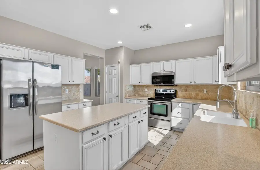 3367 W Via Del Sol Drive, Phoenix, AZ 85027 - #3