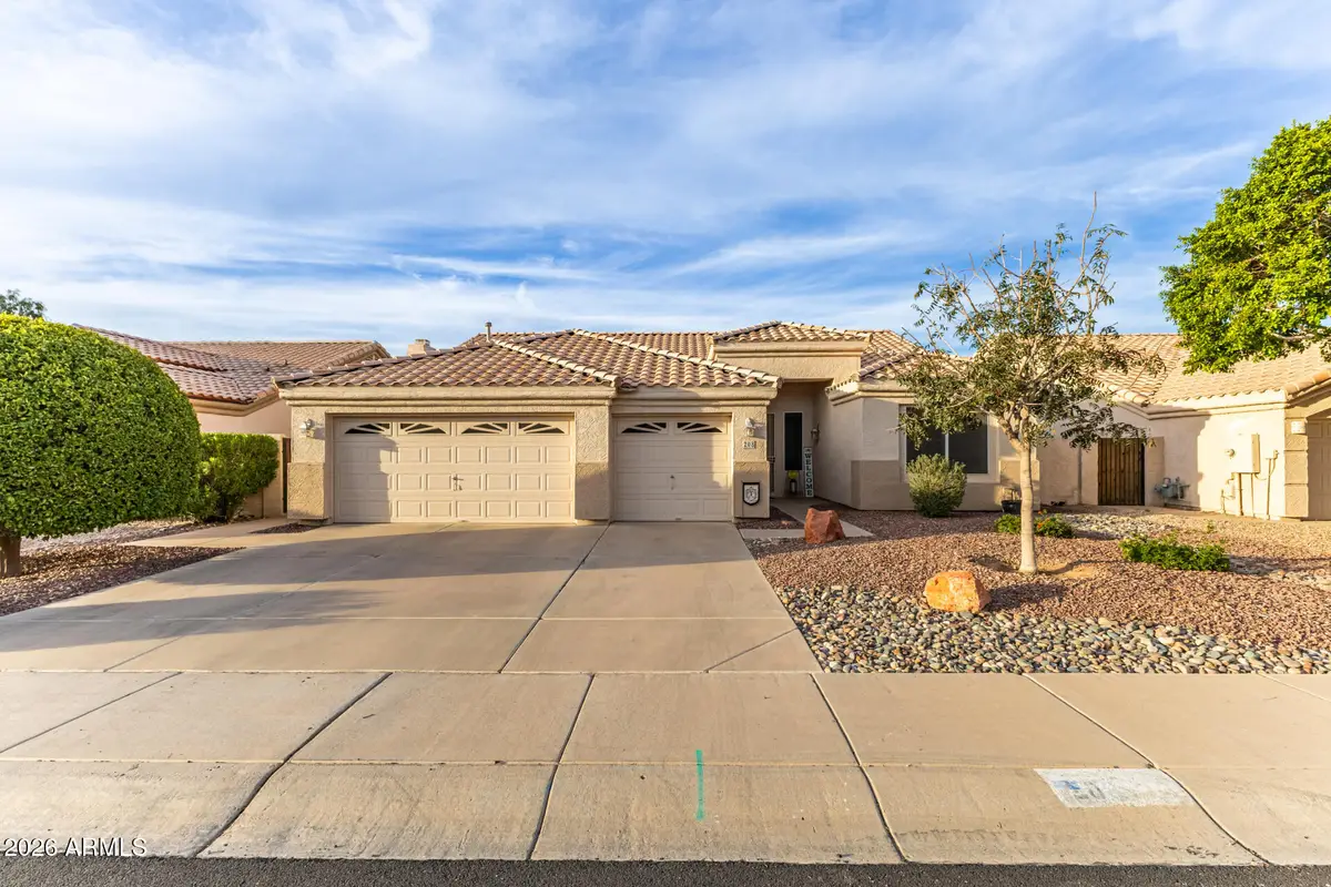 208 W Smoke Tree Road, Gilbert, AZ 85233 - #1