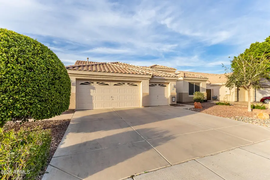 208 W Smoke Tree Road, Gilbert, AZ 85233 - #2