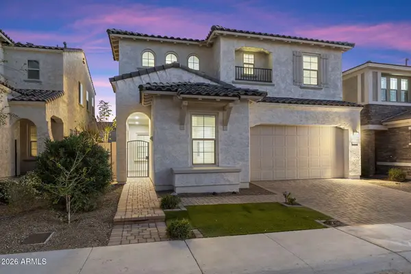 3511 E Crest Lane, Phoenix, AZ 85050