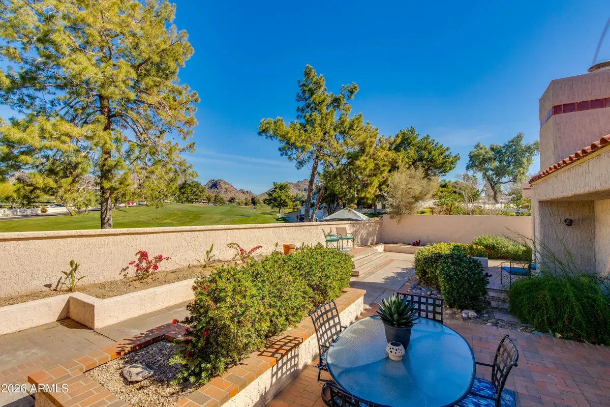 2626 E Arizona Biltmore Circle #40, Phoenix, AZ 85016 - #1