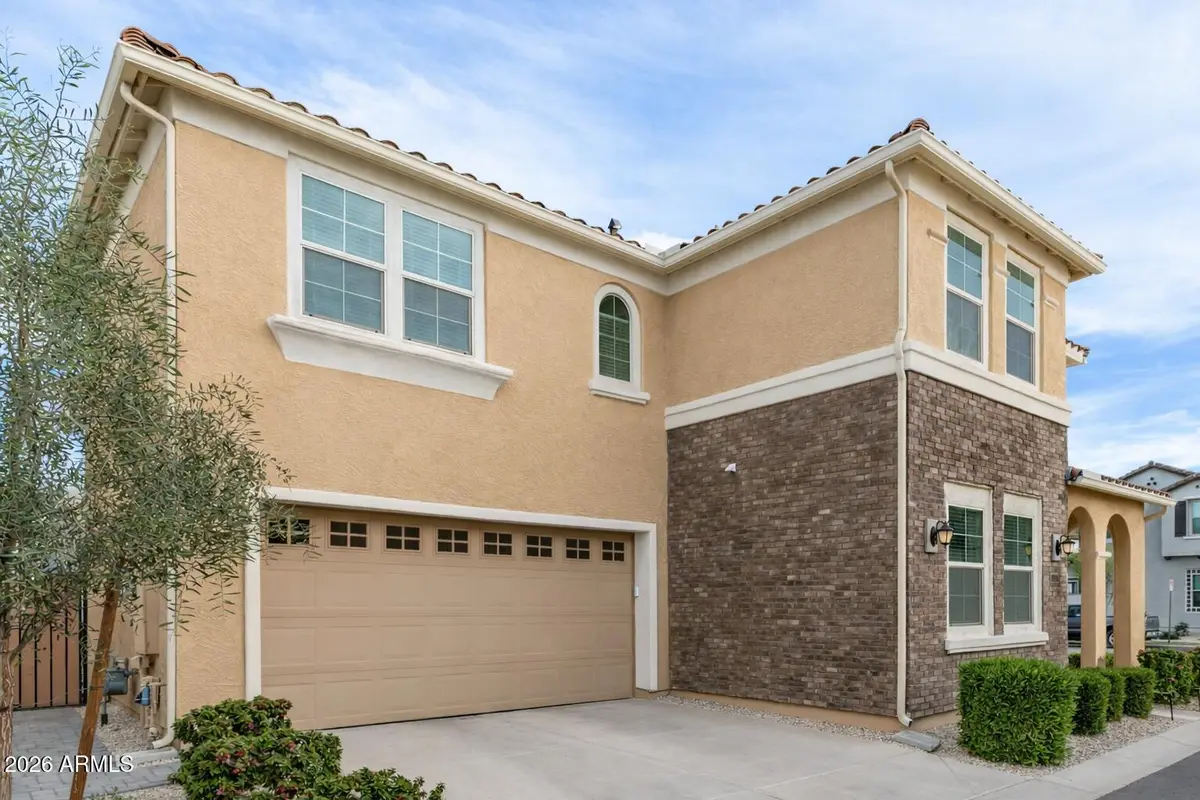 9916 E Texas Avenue, Mesa, AZ 85212 - #1