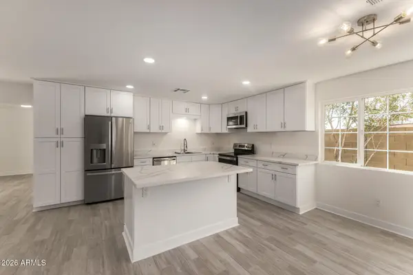 7103 W Vogel Avenue, Peoria, AZ 85345