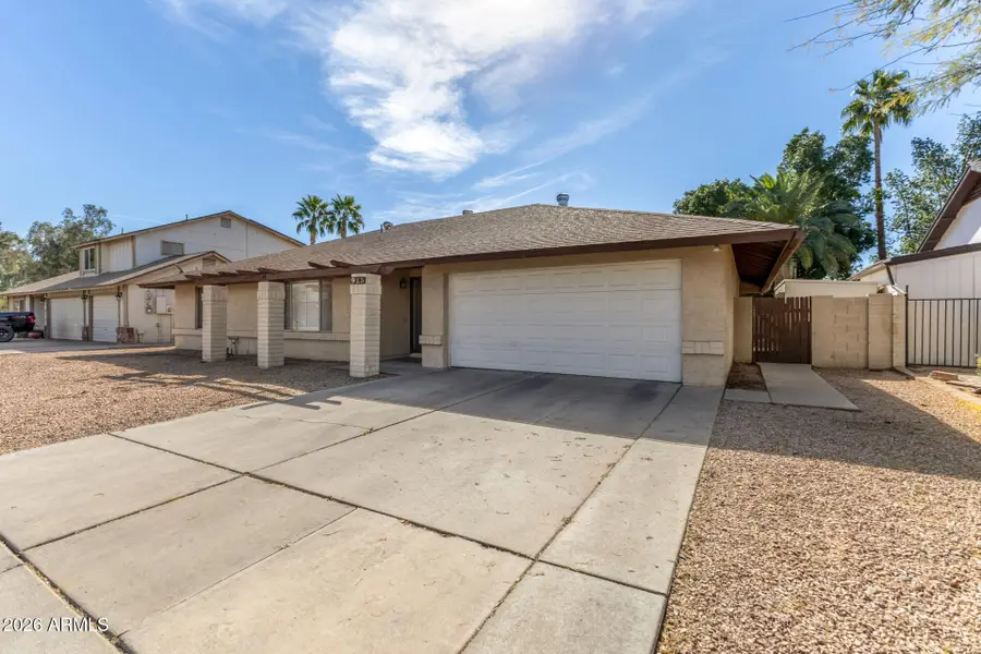 925 W Mendoza Avenue, Mesa, AZ 85210 - #2