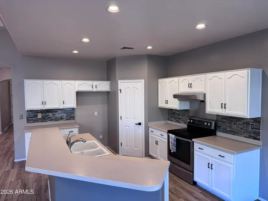 722 W Beth Drive, Phoenix, AZ 85041 - #3