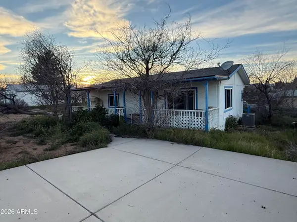 20790 E Marble Canyon Way, Mayer, AZ 86333