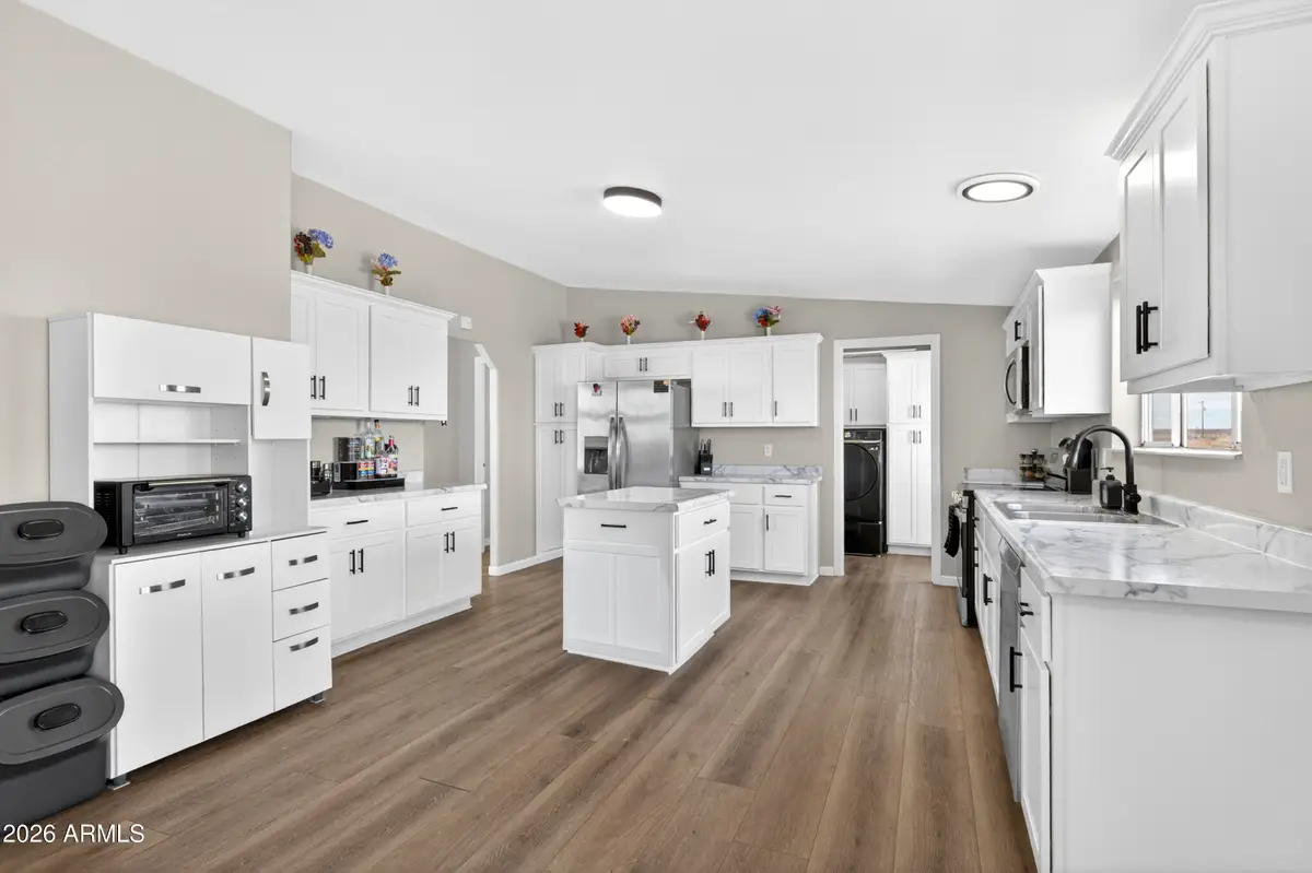 936 Deer Field Boulevard, Winslow, AZ 86047 - #1