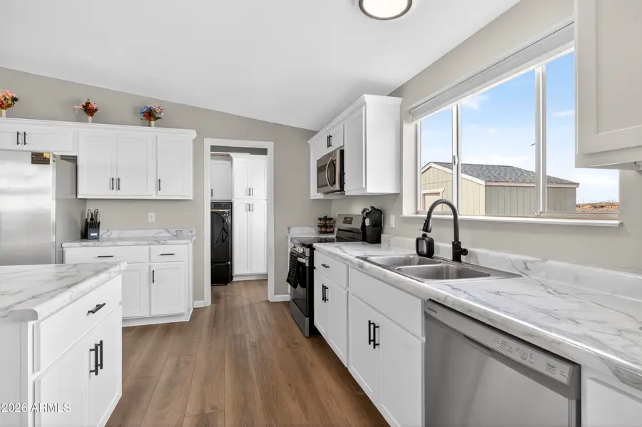 936 Deer Field Boulevard, Winslow, AZ 86047 - #3