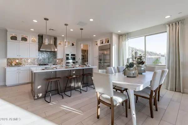 12335 W Caraveo Place, Peoria, AZ 85383