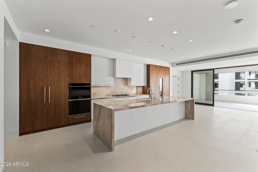 6587 N Palmeraie Boulevard #2021, Paradise Valley, AZ 85253 - #2
