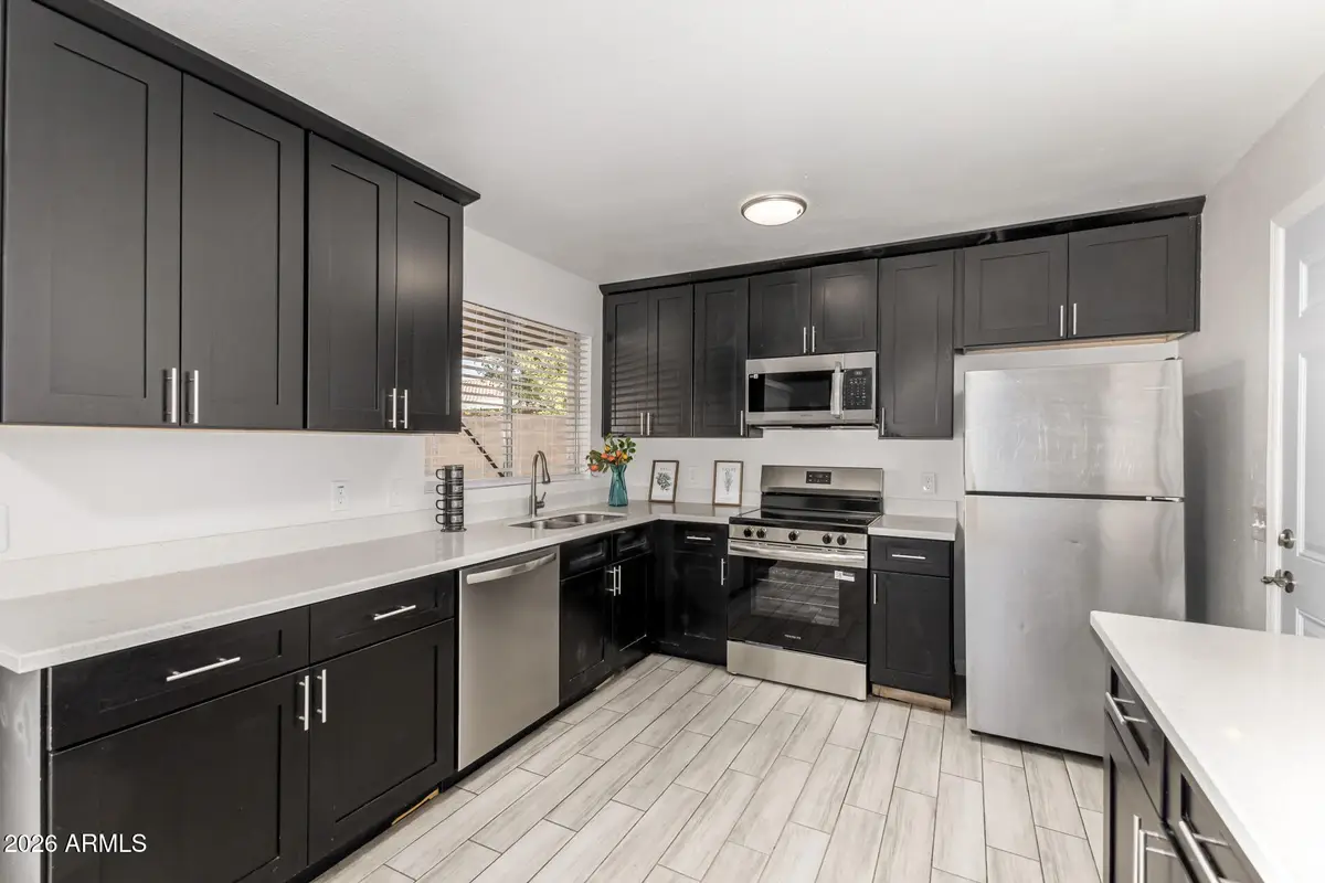 7118 W Earll Drive, Phoenix, AZ 85033 - #1