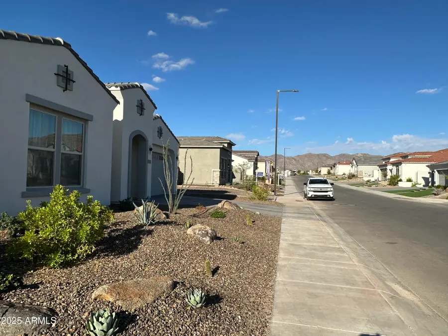 19929 W Marshall Avenue, Litchfield Park, AZ 85340 - #3