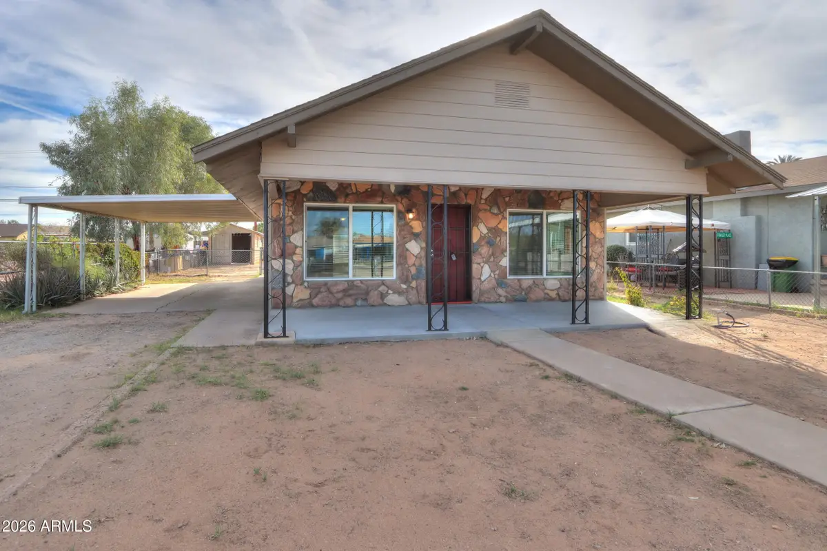 810 N Center Avenue, Casa Grande, AZ 85122 - #1